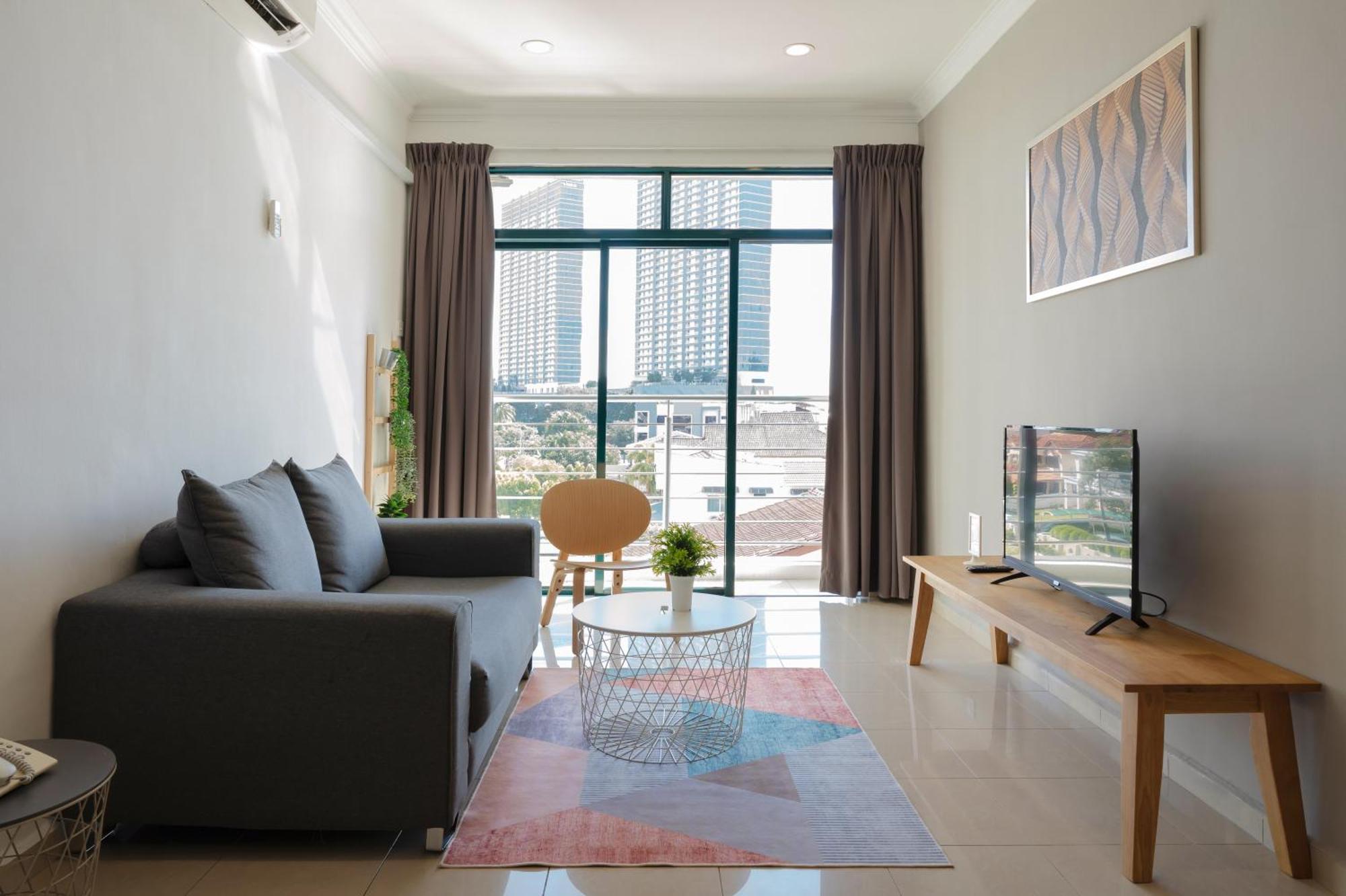 Golden View Serviced Apartments Tanjung Tokong Exteriör bild