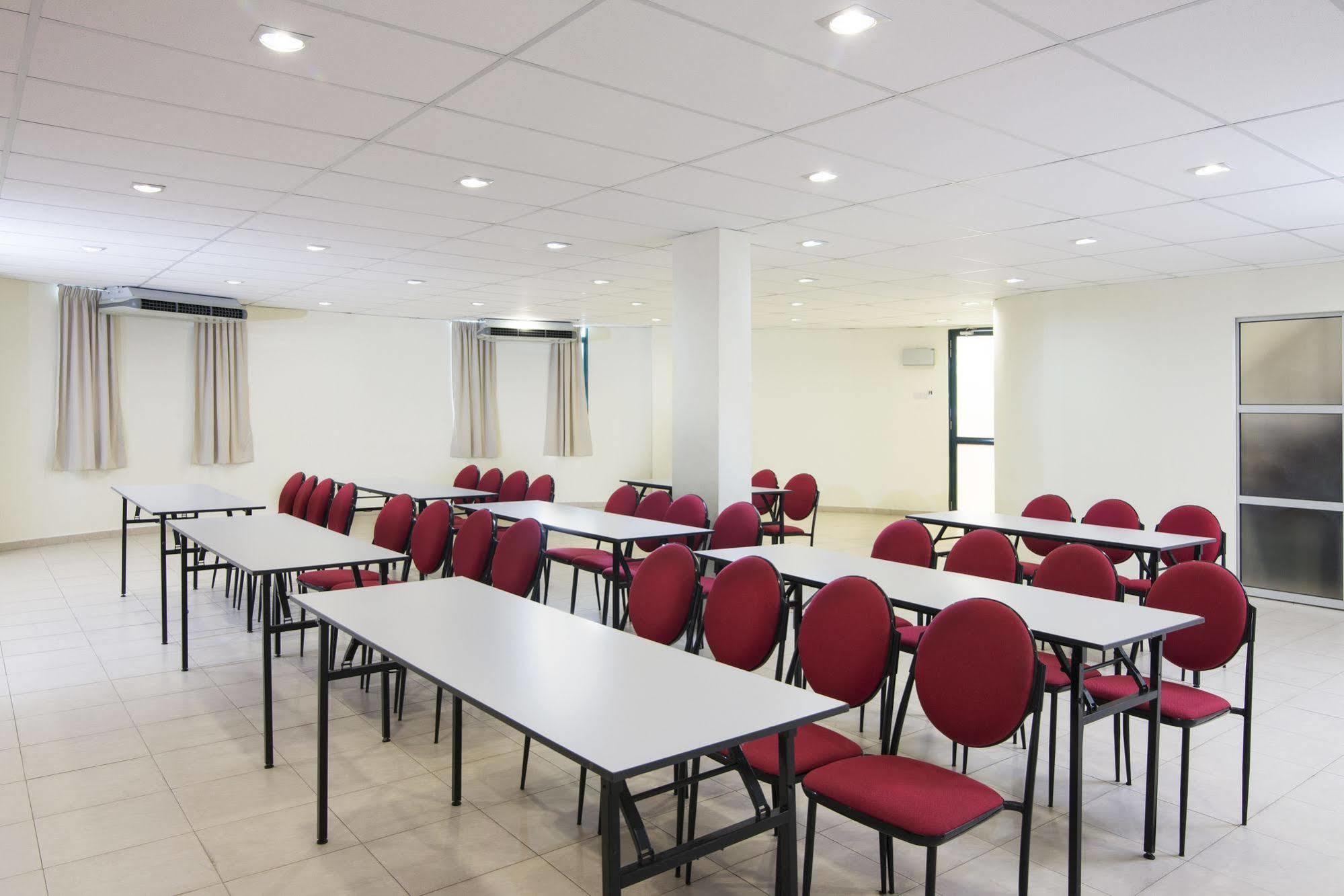 Golden View Serviced Apartments Tanjung Tokong Exteriör bild